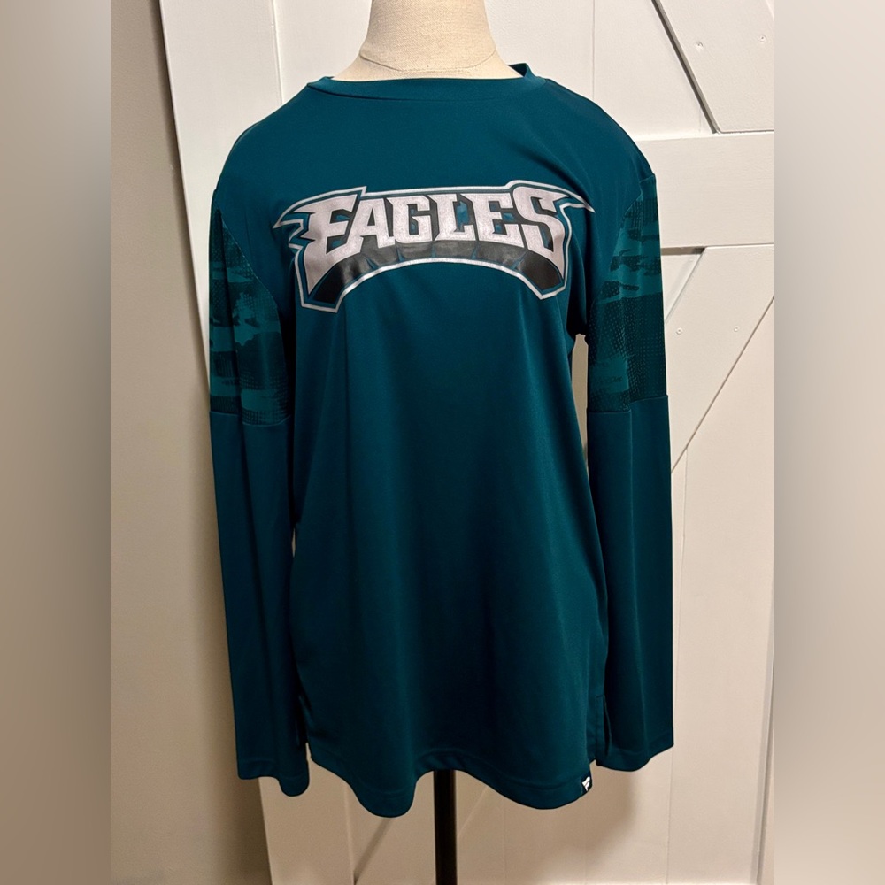 Men’s size small - Fanatics Eagles Long Sleeve Tee